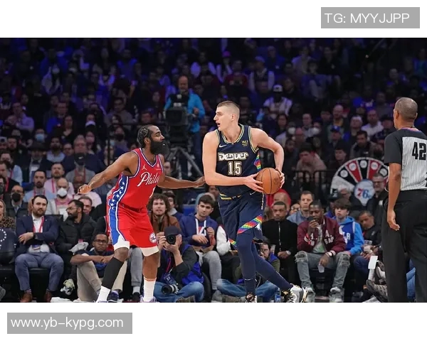 恩比德虽坐板凳却见证队友逆转精彩时刻贡献25分7篮板5助攻致敬登哥 恩比德虽坐板凳却见证队友逆转精彩时刻贡献25分7篮板5助攻致敬登哥