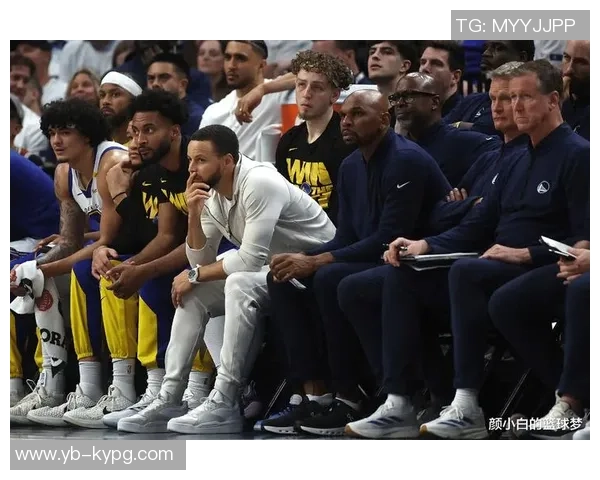 老队友重聚李凯尔赛后与库里追梦小佩顿温情互动展现深厚情谊 老队友重聚李凯尔赛后与库里追梦小佩顿温情互动展现深厚情谊